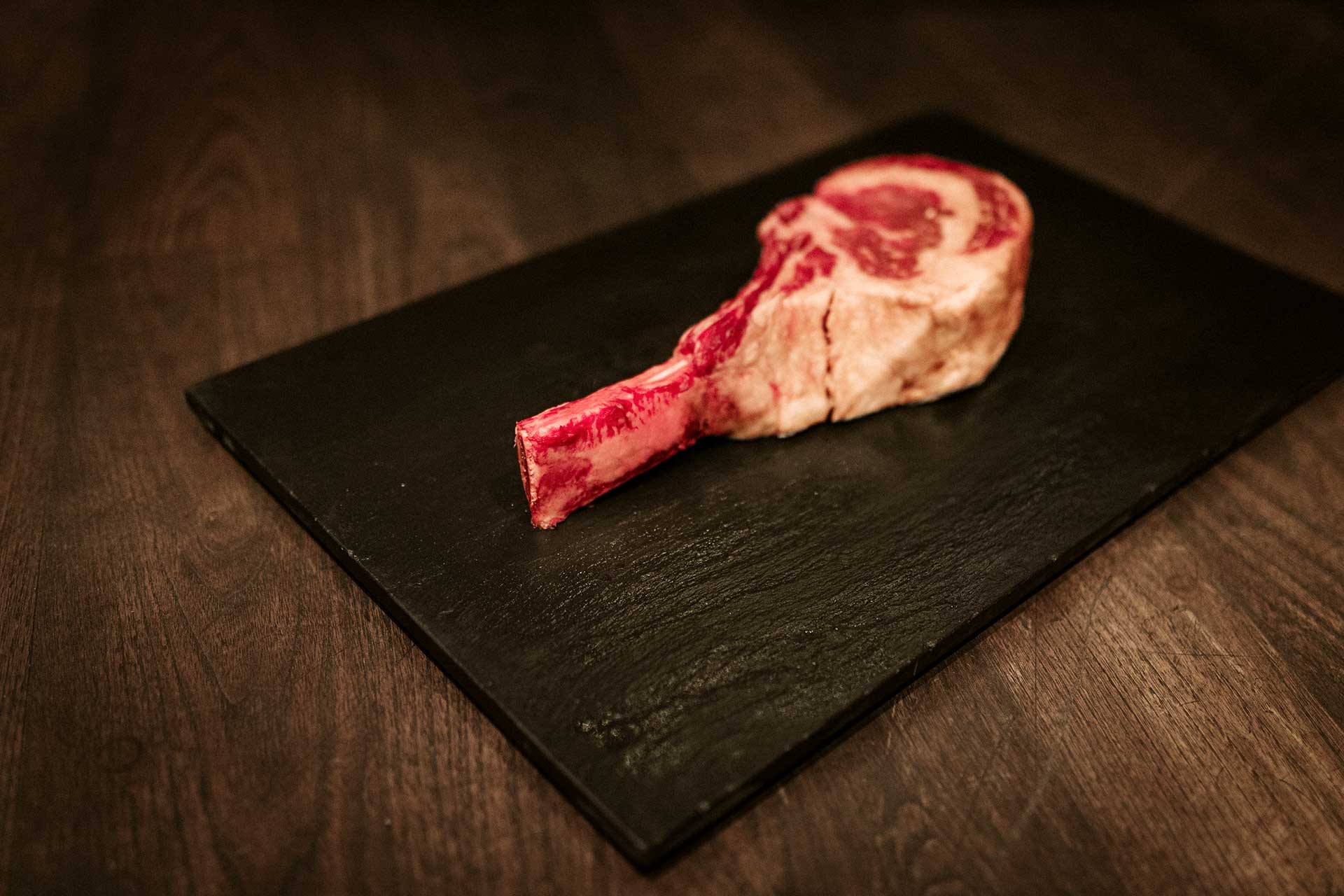 The BEEF Steakhouse & Bar - Bei uns kommt bestes BEEF auf den Grill
